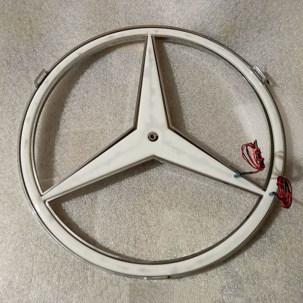 Светящийся логотип грузовика Mercedes,светящаяся эмблема грузовика мерседес мп5,светящийся логотип на авто грузовика Mercedes,светящийся логотип на автомобиль грузовика мерседес мп5,подсветка логотипа грузовика Mercedes мп5
