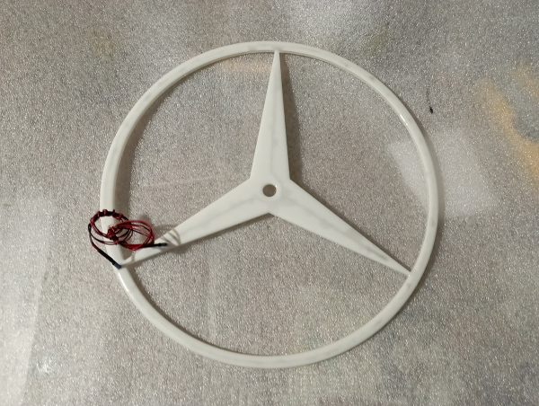 Светящийся логотип грузовика Mercedes,светящаяся эмблема грузовика мерседес мп5,светящийся логотип на авто грузовика Mercedes,светящийся логотип на автомобиль грузовика мерседес мп5,подсветка логотипа грузовика Mercedes мп5