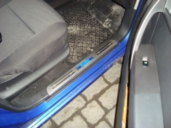 накладки на пороги с подсветкой Chevrolet aveo,светящиеся накладки на пороги Chevrolet aveo,светодиодные накладки на пороги Chevrolet aveo,светодиодные накладки на пороги авто Chevrolet aveo,накладки на пороги led Chevrolet aveo,декоративные накладки aveo