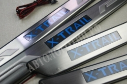 накладки на пороги с подсветкой NISSAN X-Trail,светящиеся накладки на пороги NISSAN X-Trail,светодиодные накладки на пороги NISSAN X-Trail,светодиодные накладки на пороги авто NISSAN X-Trail,накладки на пороги led NISSAN X-Trail,декоративные накладки