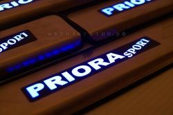 PRIORA sport,накладки на пороги с подсветкой PRIORA sport,светящиеся накладки на пороги PRIORA sport,светодиодные накладки на пороги PRIORA sport,светодиодные накладки на пороги авто PRIORA sport,накладки на пороги led PRIORA sport,декоративные накладки н