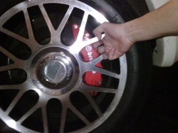 накладки на суппорта,накладки на суппорта brembo,накладки на суппорта купить,накладки брембо на суппорта,накладки на тормозные суппорта,накладки на суппорта brembo купить,установка накладок на суппорты,накладки на суппорта с логотипом брембо,накладки на т