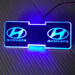 Ваш Хендай Соната сделает автомобиль красивым снаружи и внутри, добавит полезных свойств и изменит дизайн авто в лучшую сторону.  Комплект светодиодной подсветки центральной консоли для Hyundai Sonata YF/Хендай Соната. Светящиеся модули укладываются на дн