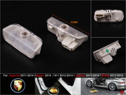 Подсветка логотипа в двери PORSCHE,подсветка дверей с логотипом PORSCHE,Штатная подсветка PORSCHE,подсветка дверей с логотипом авто PORSCHE,светодиодная подсветка логотипа PORSCHE в двери,Лазерные проекторы PORSCHE в двери,Лазерная подсветка PORSCHE