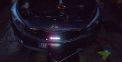 Эффектный светящийся логотип KIA радиатора, эргономичная конструкция и высокое качество исполнения привлекли к аксессуару повышенное внимание любителей автотюнинга,Светящийся логотип KIA радиатора на решетку радиатора,Светящаяся передняя эмблема KIA на ре