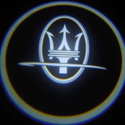 Подсветка логотипа в двери Maseratti,подсветка дверей с логотипом Maseratti,Штатная подсветка Maseratti,подсветка дверей с логотипом авто Maseratti,светодиодная подсветка логотипа Maseratti в двери,Лазерные проекторы Maseratti в двери,Лазерная подсветка M