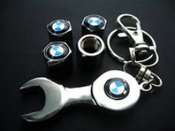 ключ,брелок,колпачки на ниппель BMW,купить,колпачок на ниппель колеса BMW,колпачки ниппель автомобиля BMW,колпачки на ниппель с логотипом BMW,колпачки на ниппель для авто,колпачки ниппель хромированные,металлический колпачок на ниппель,купить колпачки на 