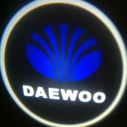 Подсветка логотипа в двери Daewoo,подсветка дверей с логотипом Daewoo,Штатная подсветка Daewoo,подсветка дверей с логотипом авто Daewoo,светодиодная подсветка логотипа Daewoo в двери,Лазерные проекторы Daewoo в двери,Лазерная подсветка Daewoo