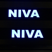 Накладки на пороги с подсветкой Niva 2121,зеркальные