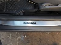 накладки на пороги с подсветкой Nissan Almera,светящиеся накладки на пороги Nissan Almera,светодиодные накладки на пороги Nissan Almera,светодиодные накладки на пороги авто Nissan Almera,накладки на пороги Nissan Almera,декоративные накладки Nissan Almera