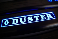 накладки на пороги с подсветкой renault duster,светящиеся накладки на пороги reno duster,светодиодные накладки на пороги renault duster,светодиодные накладки на пороги авто reno duster,накладки на пороги led renault duster,декоративные накладки рено дасте