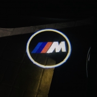 Штатная подсветка дверей BMW M