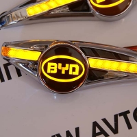 Светодиодный поворотник с логотипом BYD