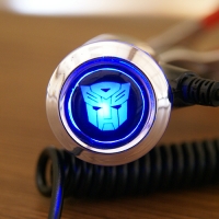 Зарядка для телефона с логотипом Autobots