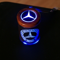 Пепельница с подсветкой логотипа Mercedes-Benz,автомобильная пепельница с логотипом Mercedes-Benz,пепельница Mercedes-Benz,пепельница с подсветкой Mercedes-Benz,светящаяся пепельница Mercedes-Benz,пепельница автомобильная с подсветкой Mercedes-Benz,светящ