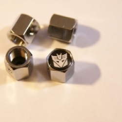 колпачки на ниппель Decepticon,купить,колпачок на ниппель колеса Decepticon,колпачки ниппель автомобиля Decepticon,колпачки на ниппель с логотипом Decepticon,колпачки на ниппель для авто,колпачки ниппель хромированные,металлический колпачок на ниппель