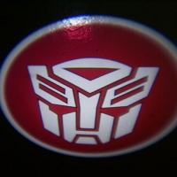 Беспроводная подсветка дверей с логотипом Autobots