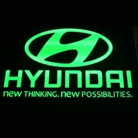 Табличка светящаяся в спальник Hyundai