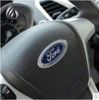 Хром окантовка логотипа на руль для Ford Fiesta, Mondeo, Focus, B-Max,Кольцо накладка на руль,Хромированную окантовку эмблемы на руле,Окантовка значка на руле подходит для моделей Форд,Фокус,Мондео,Куга,Фиеста,Фьюжн