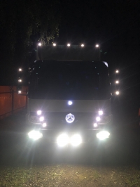 Светящийся зеркальный логотип Мерседес Mercedes,Светящийся логотип Мерседес Mercedes,зеркальное серебро с хром отделкой с 2D гравировкой надписи Мерседес Mercedes,купить светящийся логотип Мерседес Mercedes,заказать светящийся логотип Mercedes