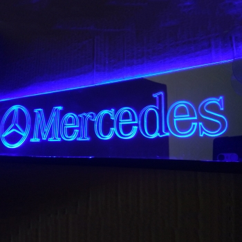 Зеркальная светящаяся табличка Mercedes 2D