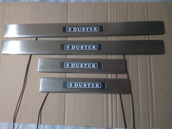 накладки на пороги с подсветкой renault duster,светящиеся накладки на пороги reno duster,светодиодные накладки на пороги renault duster,светодиодные накладки на пороги авто reno duster,накладки на пороги led renault duster,декоративные накладки рено дасте
