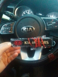 Светящийся логотип KIA радиатора на решетку радиатора,Светящаяся передняя эмблема KIA на решетку радиатора, это что-то не вероятное. Хочешь блеснуть среди владельцев марки КИА, это для вас,