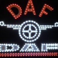 Светящийся логотип DAF